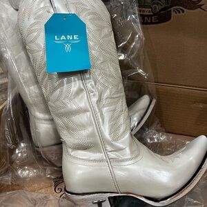 Lane Women's White Heeled Boots